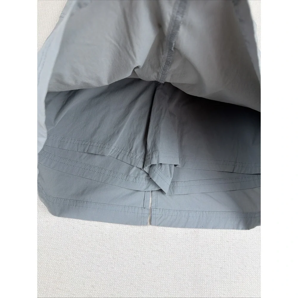 Royal Robbins Skort Size 2 Gray Hiking Outdoor Stretch Zip Pocket Athletic Nylon
